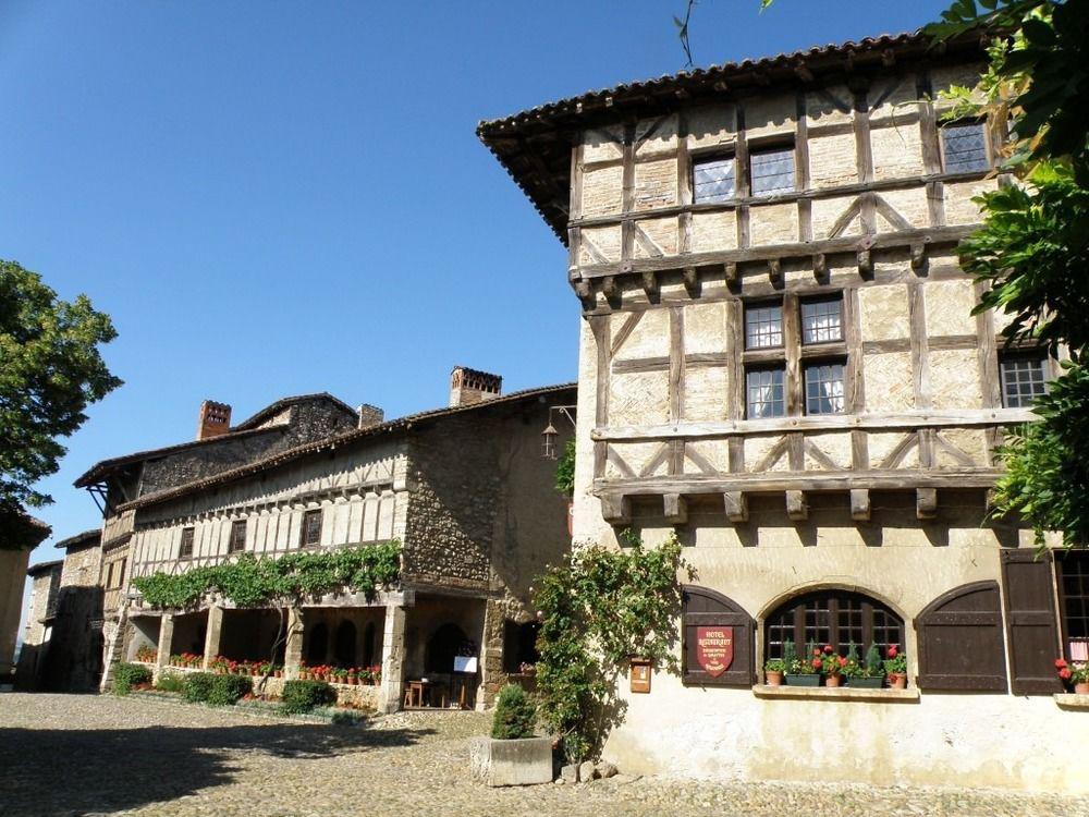 Hostellerie du Vieux Pérouges Exterior foto